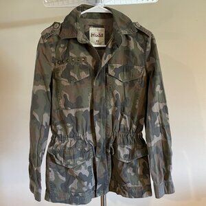 Women's Mudd Camoflauge Jacket Coat Size XS Pre-owned